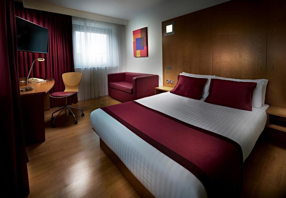 B&B Hotel Ίνβερνες Εξωτερικό φωτογραφία